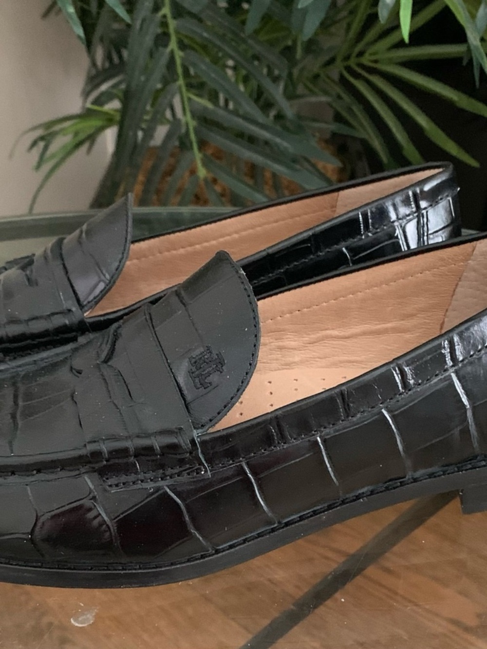 Women’s Black Croc-Embossed Leather Penny Loafers 9.5B - Picture 7 of 8